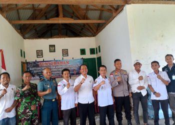 Bantu Nelayan Enggano, Dinas KP BU Salurkan Alat Tangkap